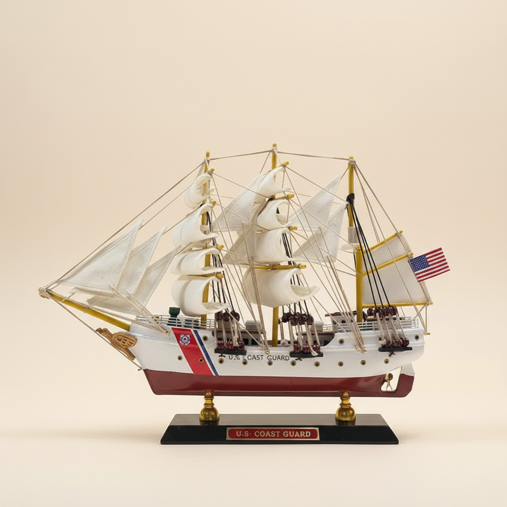 Modello U.S. Coast Guard in legno – veliero americano con polena ad aquila