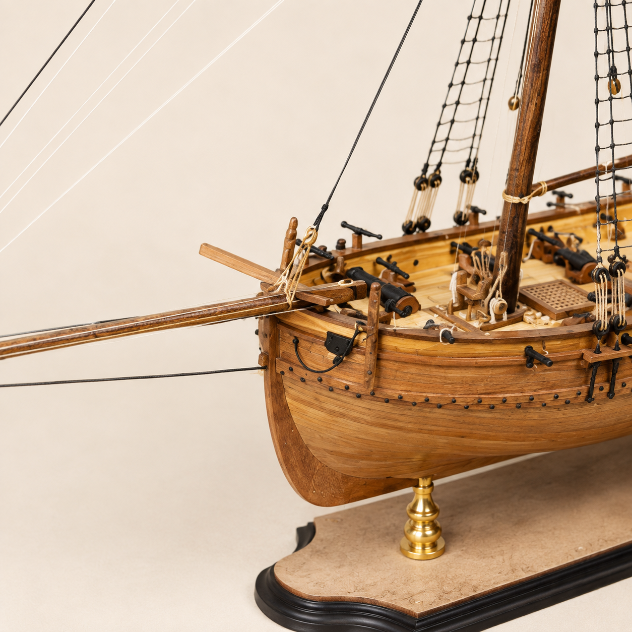 HMS 툴라 1830년 영국 해군 커터 목조 선박 모형 키트 – 1:64 스케일