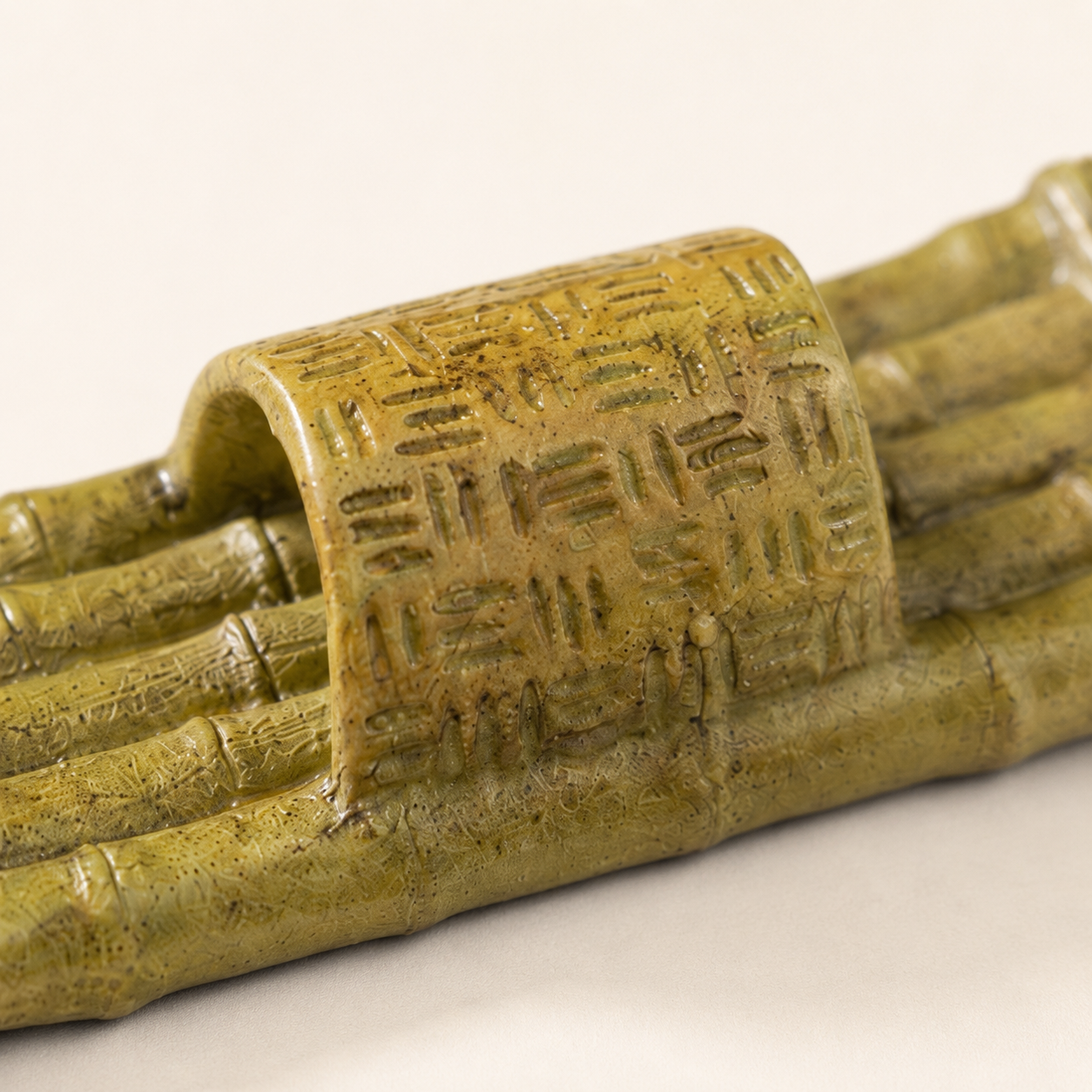Miniature Bamboo Raft Resin Model – Ancient Chinese Vessel 4.1 cm