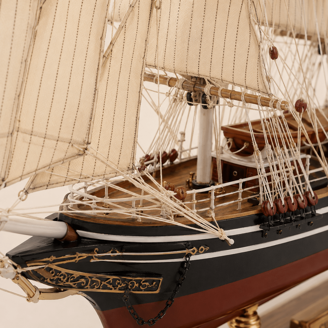 Cutty Sark Wooden Ship Model – Premium 52 cm - Ocean Relic Studio