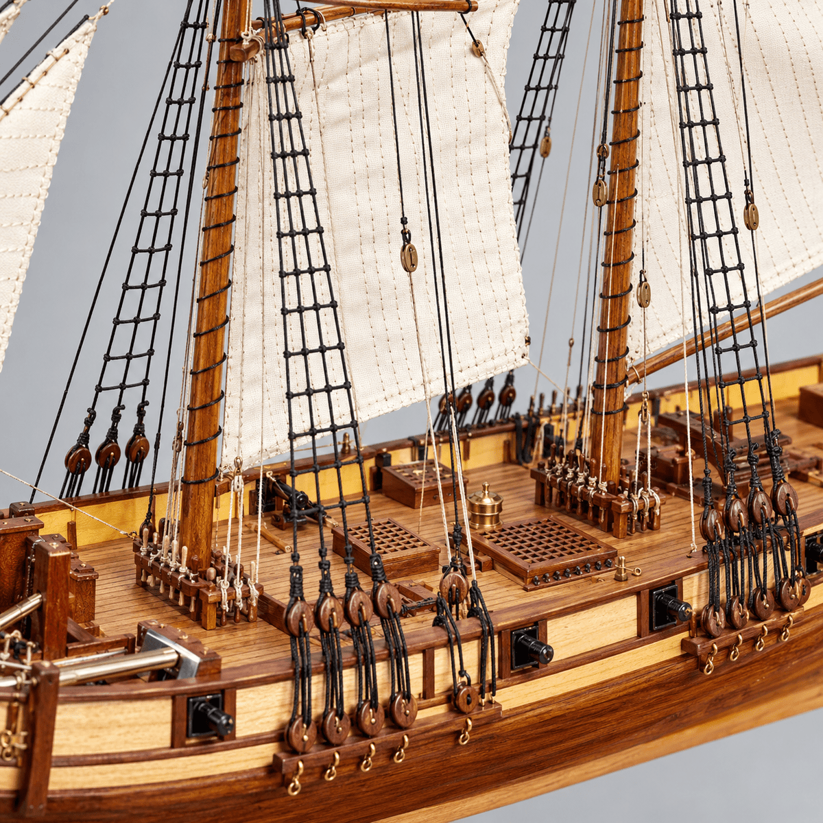 Harvey 1847 Wooden Ship Model Kit – Premium 47 cm - Ocean Relic Studio