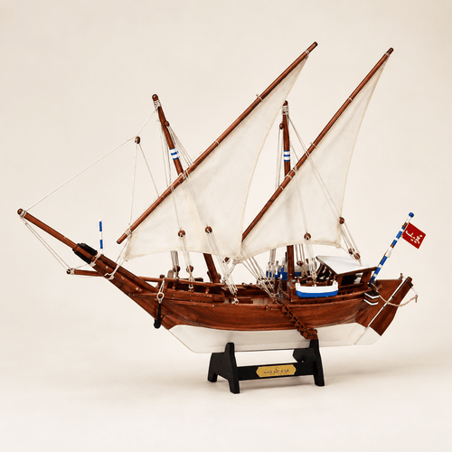 Kuwait Dhow Wooden Ship Model – Classic 30 cm - Ocean Relic Studio