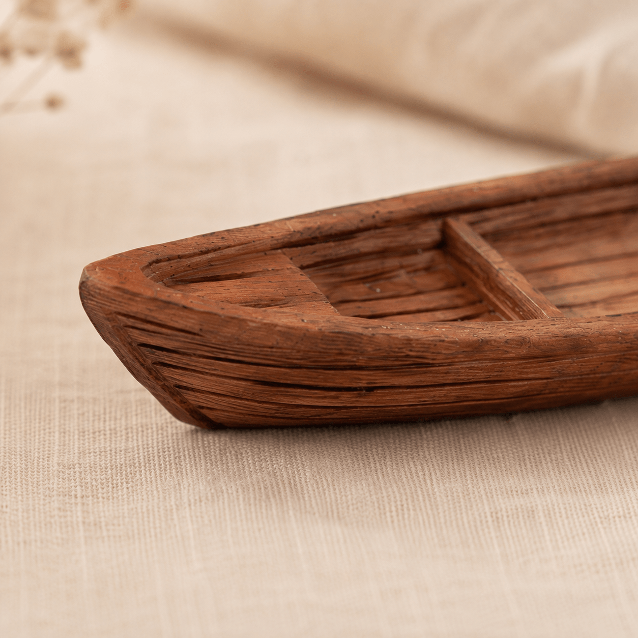 Miniature Canoe Resin Model – Open Hull Wooden Boat 8.9 cm - Ocean Relic Studio- Handcrafted Wooden Ship Model