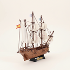 Pinta Wooden Ship Model – Columbus’ 1492 Caravel