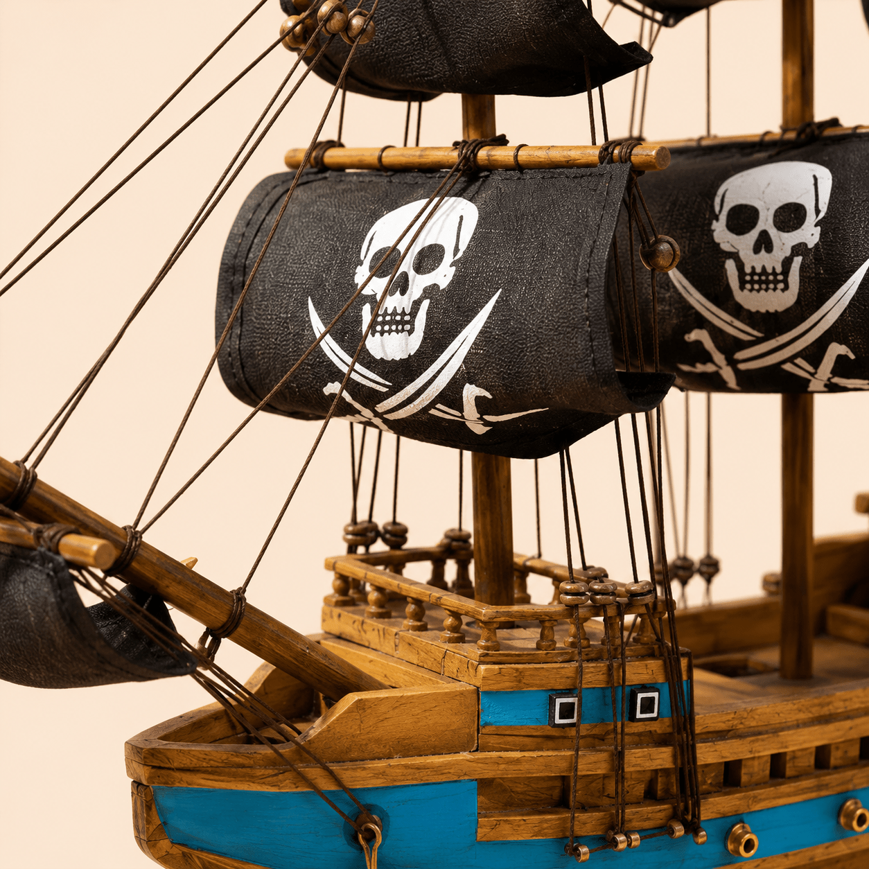 Pirate Ship Wooden Ship Model – Classic 38 cm - Ocean Relic Studio- Handcrafted Wooden Ship Model