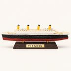 RMS Titanic Resin Ship Model with Display Stand – Classic 16 cm - Ocean Relic Studio