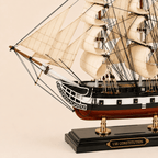 USS Constitution Wooden Ship Model – Premium 60 cm - Ocean Relic Studio